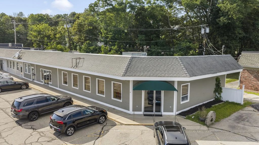 194 Main St #c,d,e, Amesbury