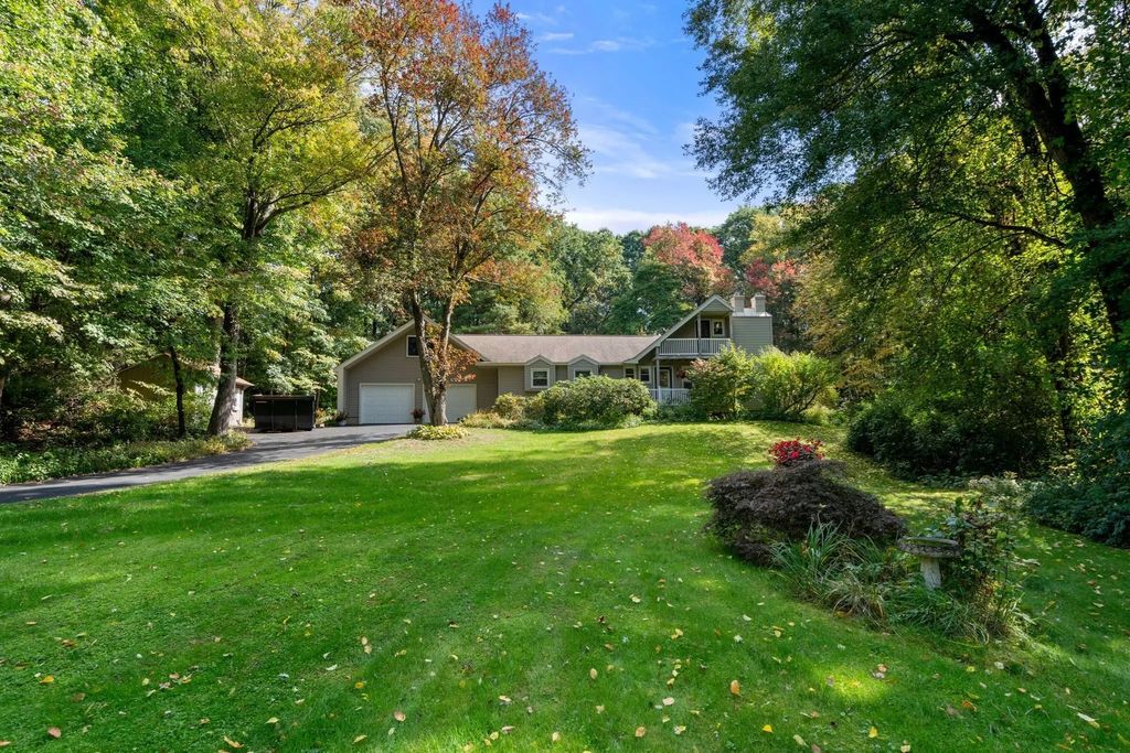 465 Greenwood St, Millbury