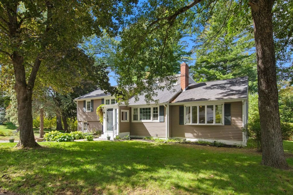 17 Rich Rd, Woburn