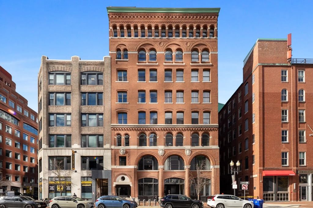 717 Atlantic Ave. #1-b, Boston