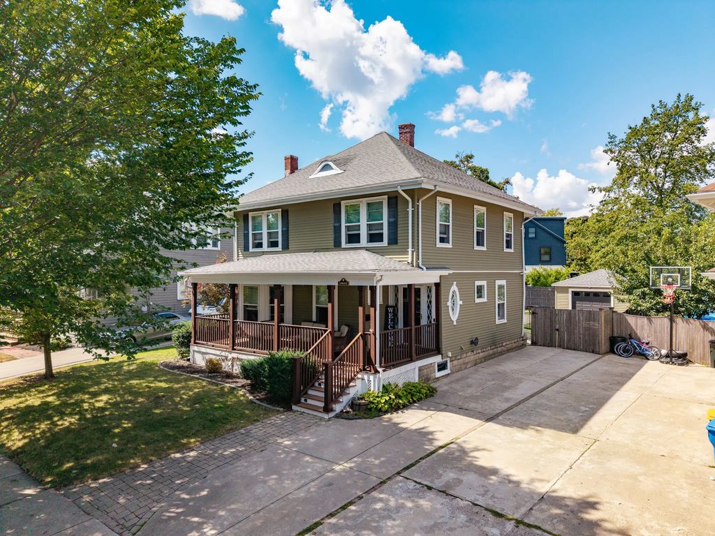 41 Emerson Rd, Winthrop