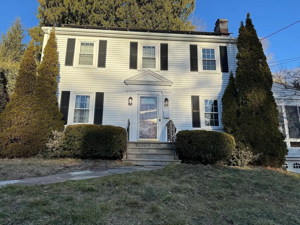 67 Bow Rd #67, Newton