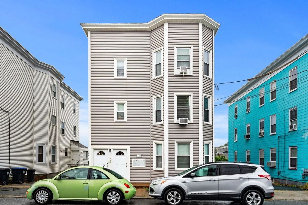 158 Park #3, Beverly
