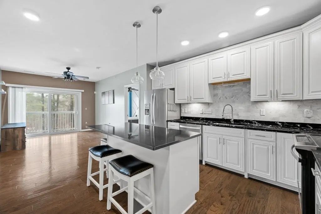 220 Martins Landing #411, North Reading
