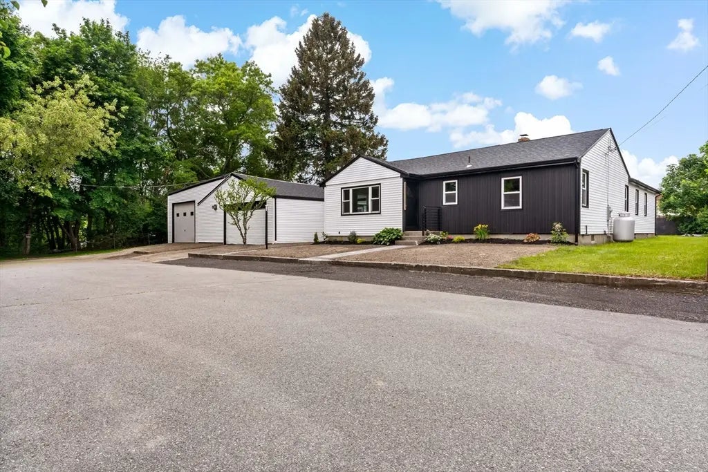 23 Donna St, Westport