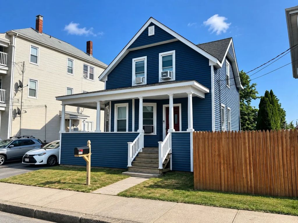 177 Anthony St, Fall River