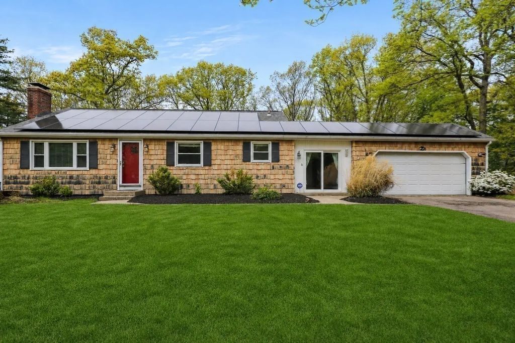 3 Willett Drive, Attleboro