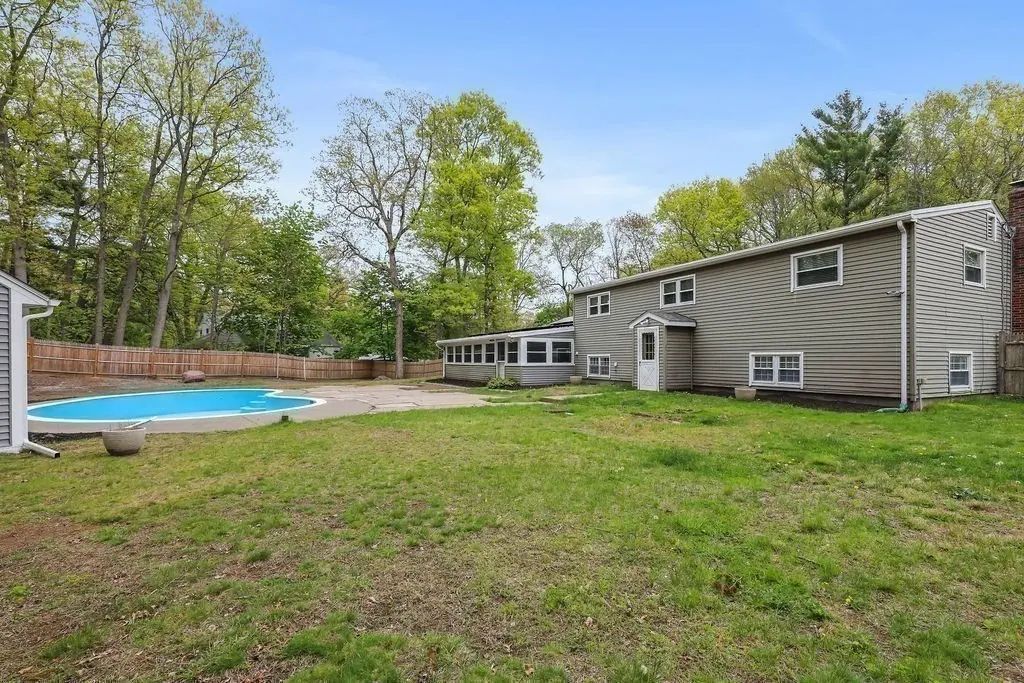 3 Willett Drive, Attleboro