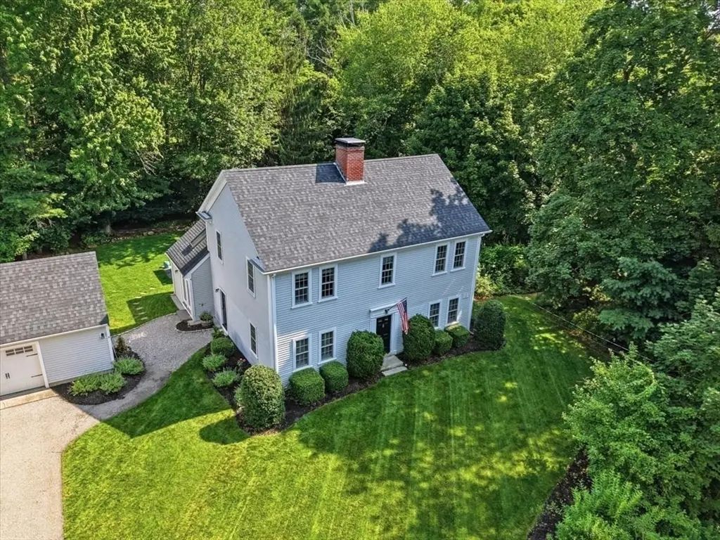 767 Grove St, Norwell