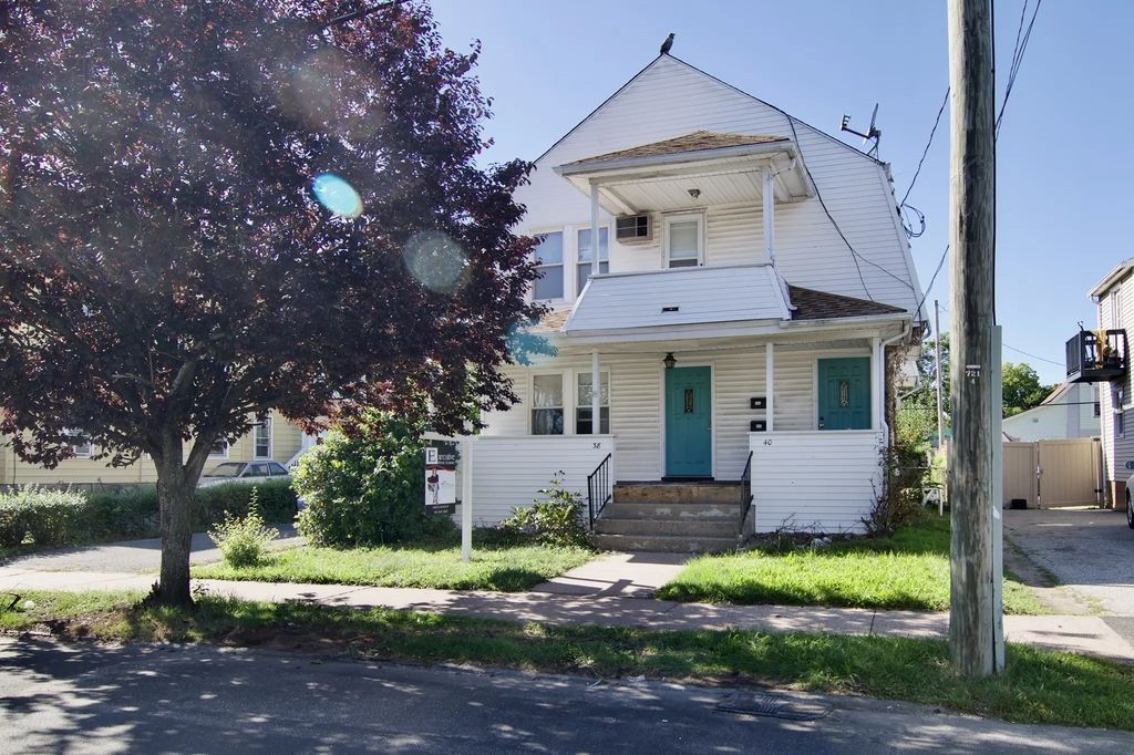 38-40 Grover St, Springfield