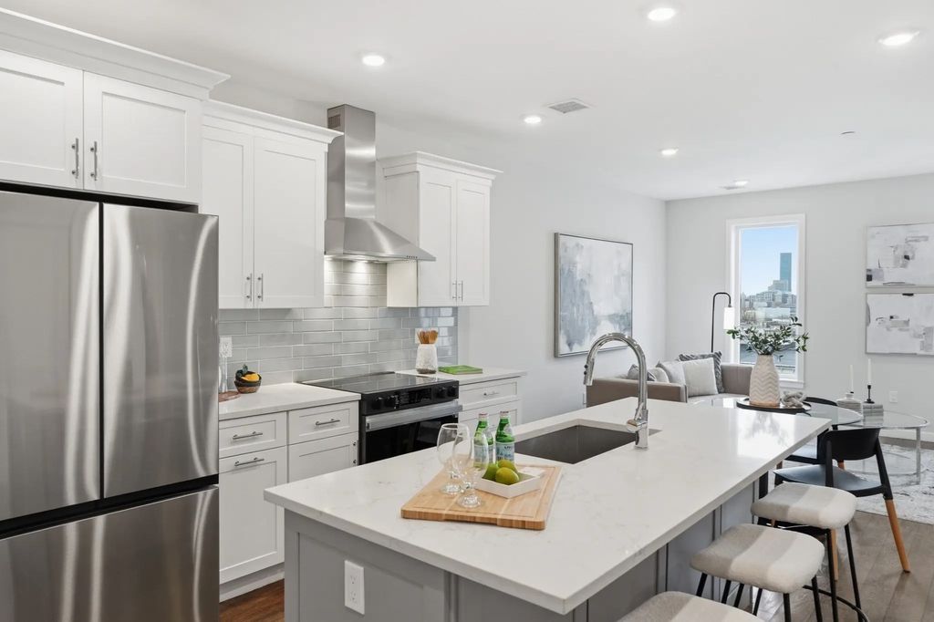 267 Old Colony #602, Boston