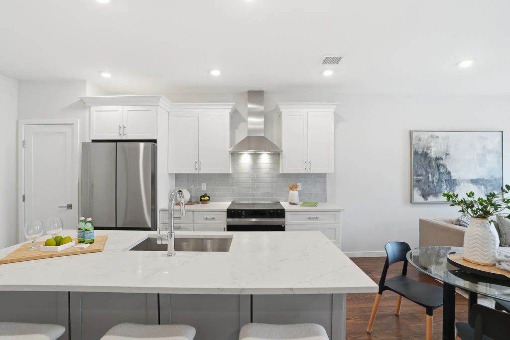 267 Old Colony #602, Boston