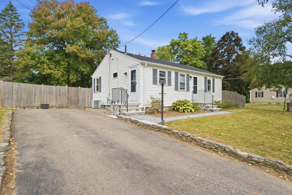29 Dunn Ave, Wrentham