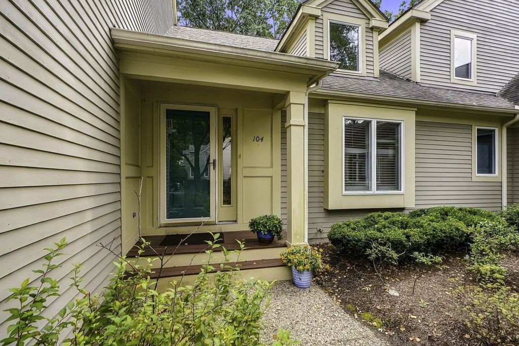 104 Dahlia Drive #104, Wayland