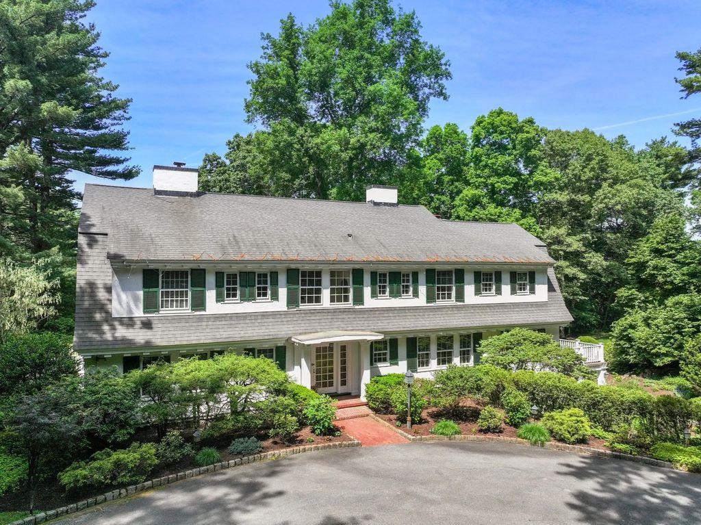 157 Grove Street, Westwood