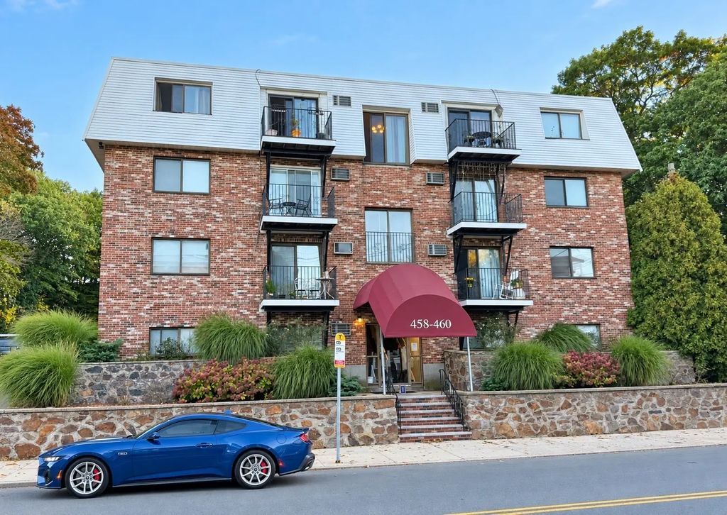 458-460 Eastern Ave #15, Lynn