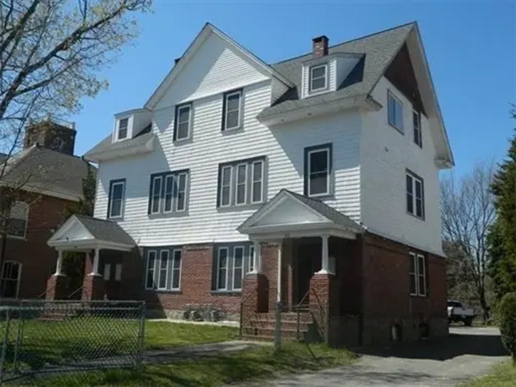 414 Middleboro Ave #2, Taunton
