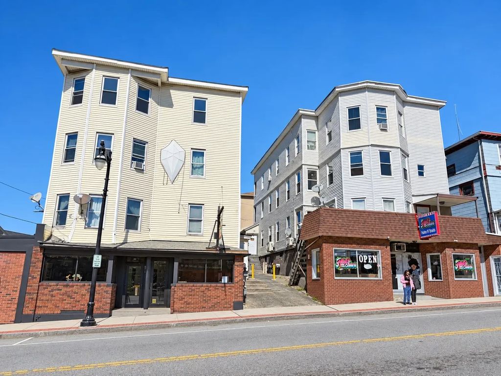 273-279 Grafton St, Worcester
