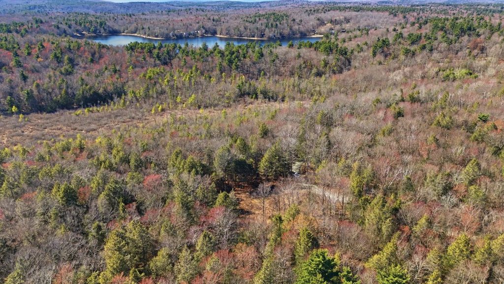 23 South Village, Tolland