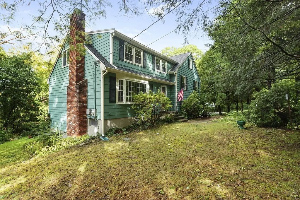 77 Warren Rd, Ashland