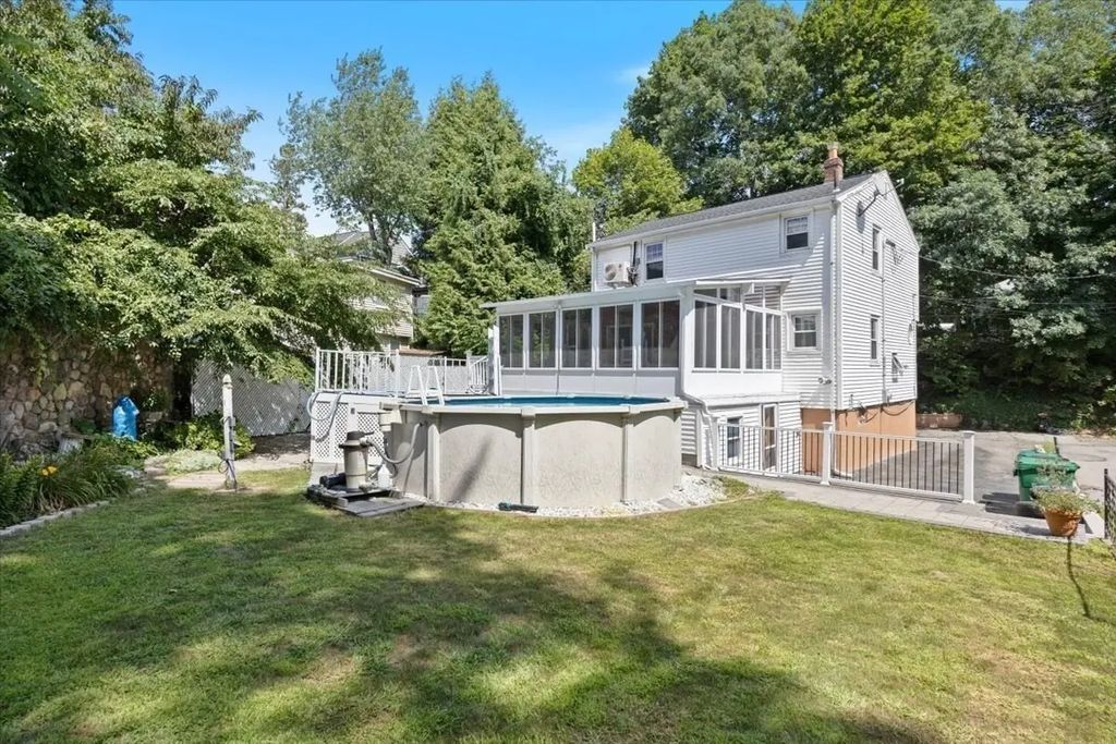 17 Saint Denis Ave, Medford