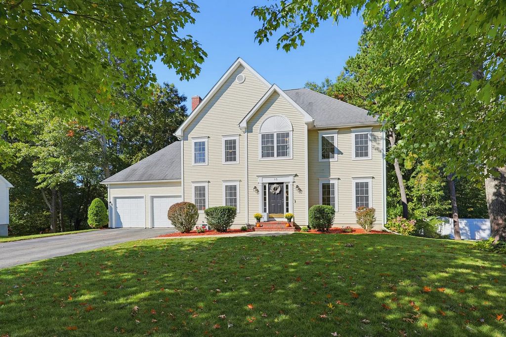 95 Cathedral Drive, Attleboro