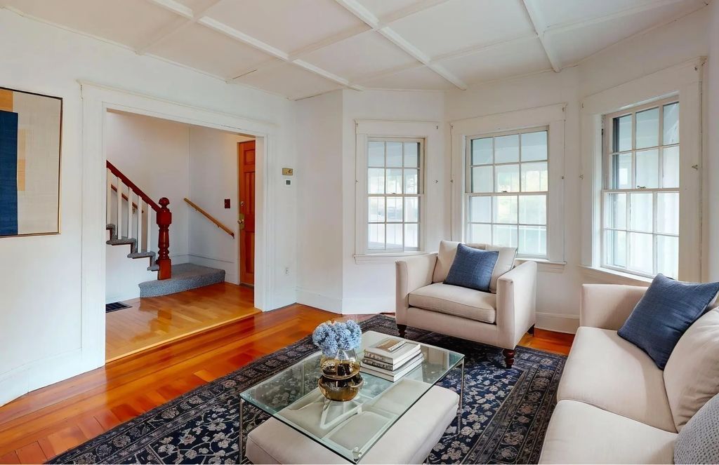 233 Florence Ave, Arlington