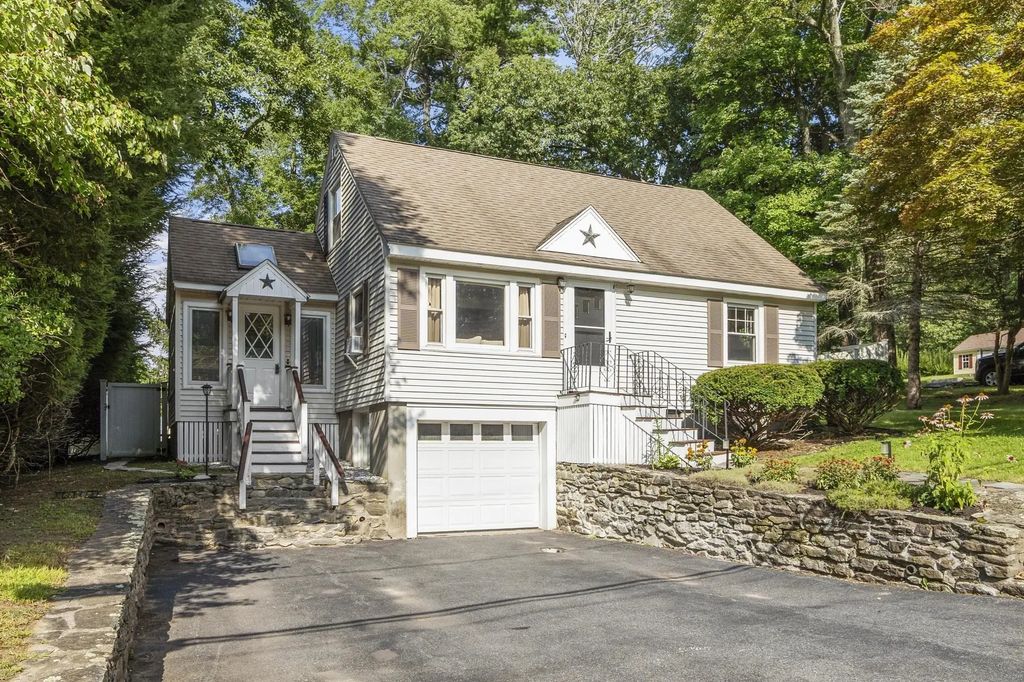 214 Brigham Hill Rd, Grafton