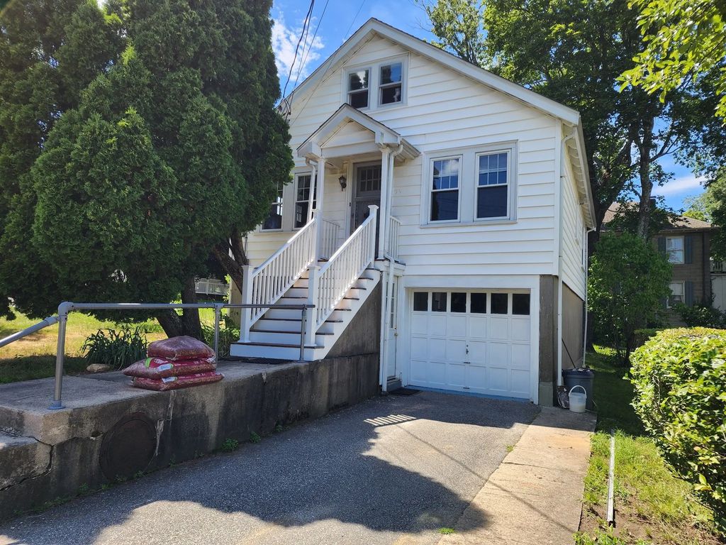 35 Bowker St, Lexington