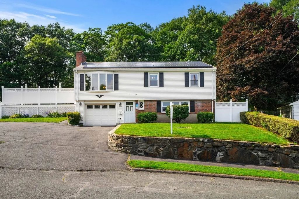 104 Spring View Drive, Lynn
