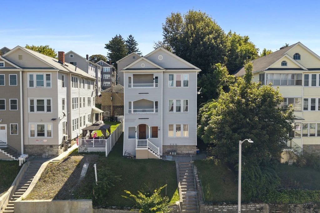 169 Perry Ave, Worcester