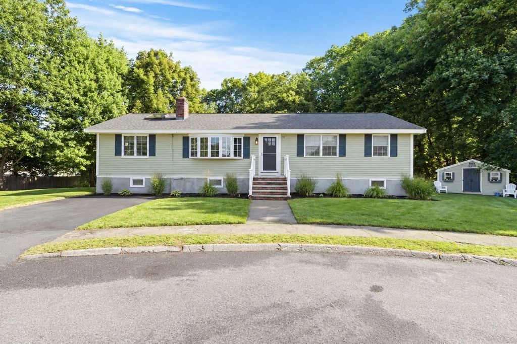 31 Columbus Road, Woburn