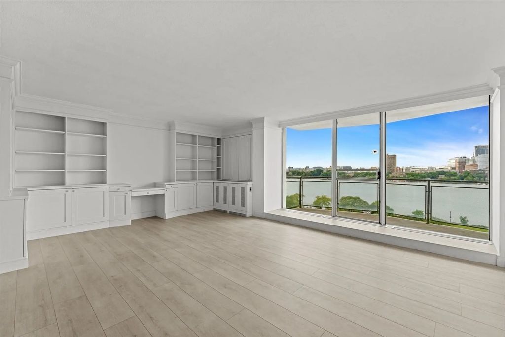 330 Beacon St #114, Boston