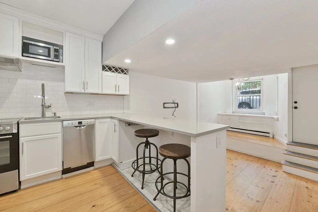 15 Saint George St #a, Boston