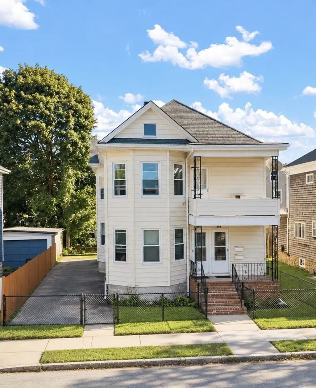436-438 Arnold St, New Bedford