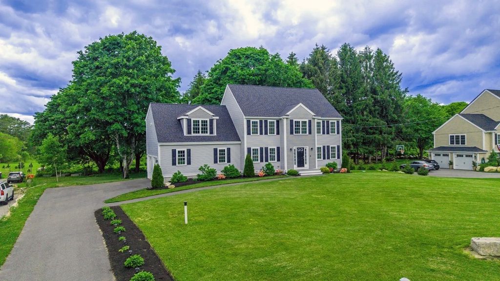 3 Crystal Spring Rd, Mattapoisett