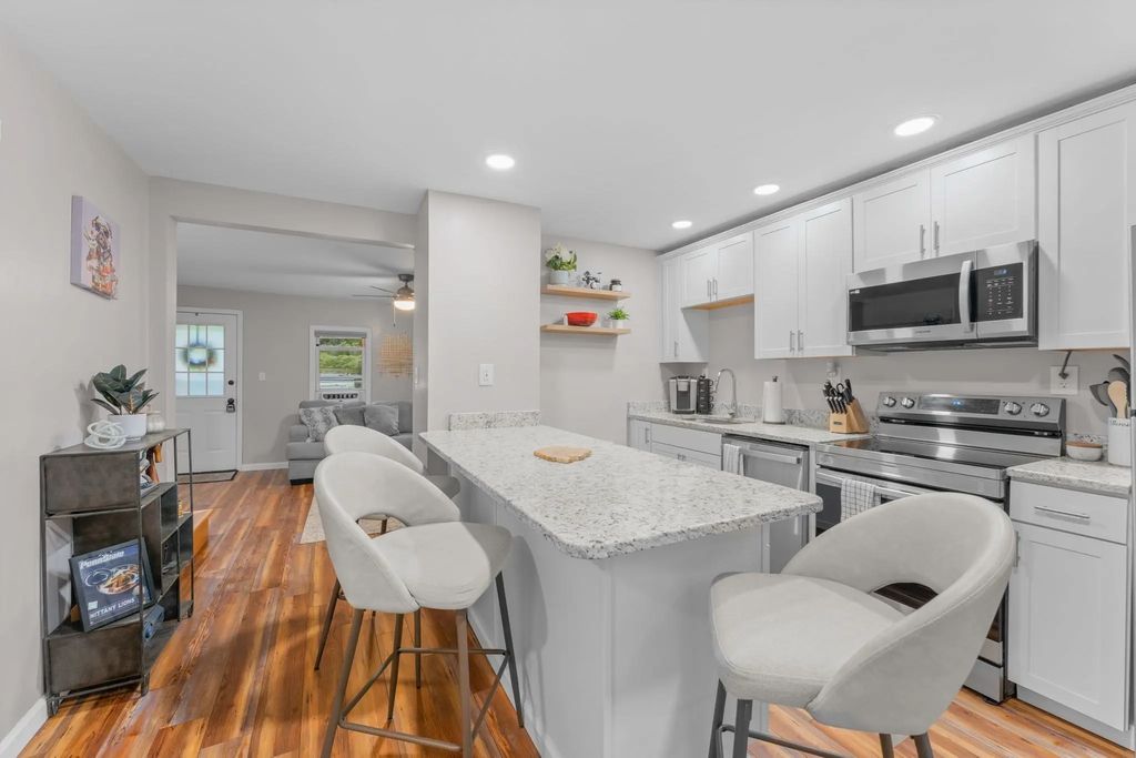 21 Mill Street Ct #4, Lancaster