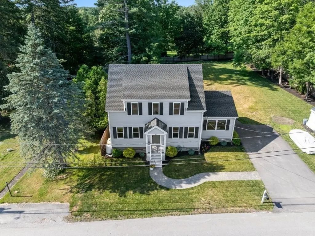 45 Highland Street, Southborough