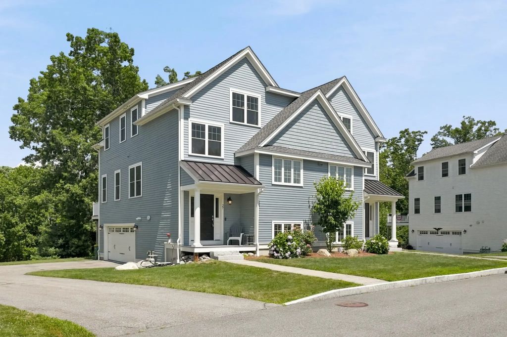 27 Clarks Hill Ln #27, Framingham
