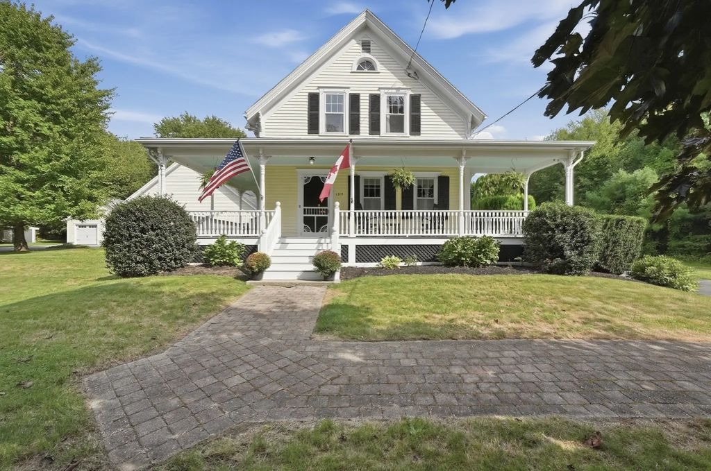 1379 Williams Street, Dighton