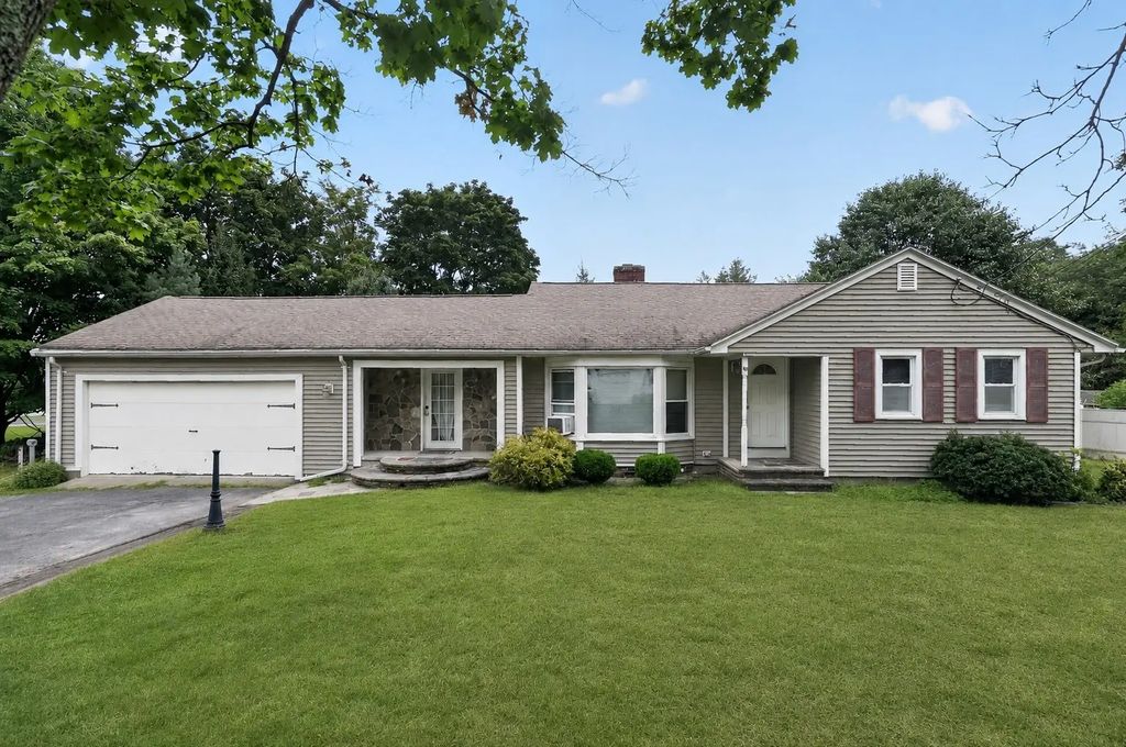 38 Dighton Ave, Taunton