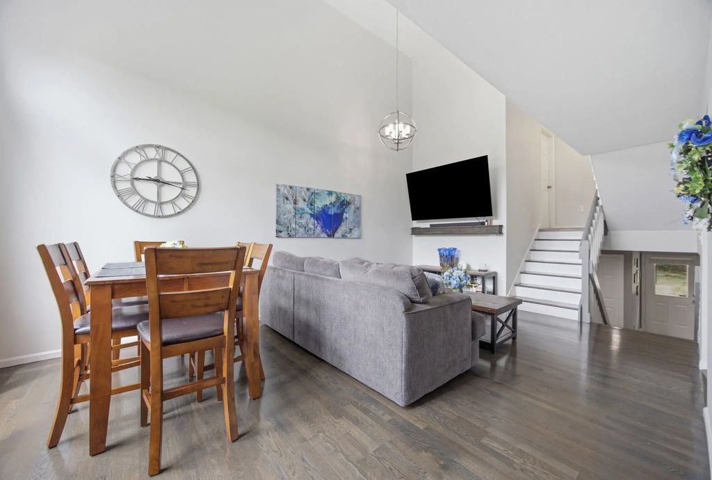 77 Willow Pond Dr #77, Rockland