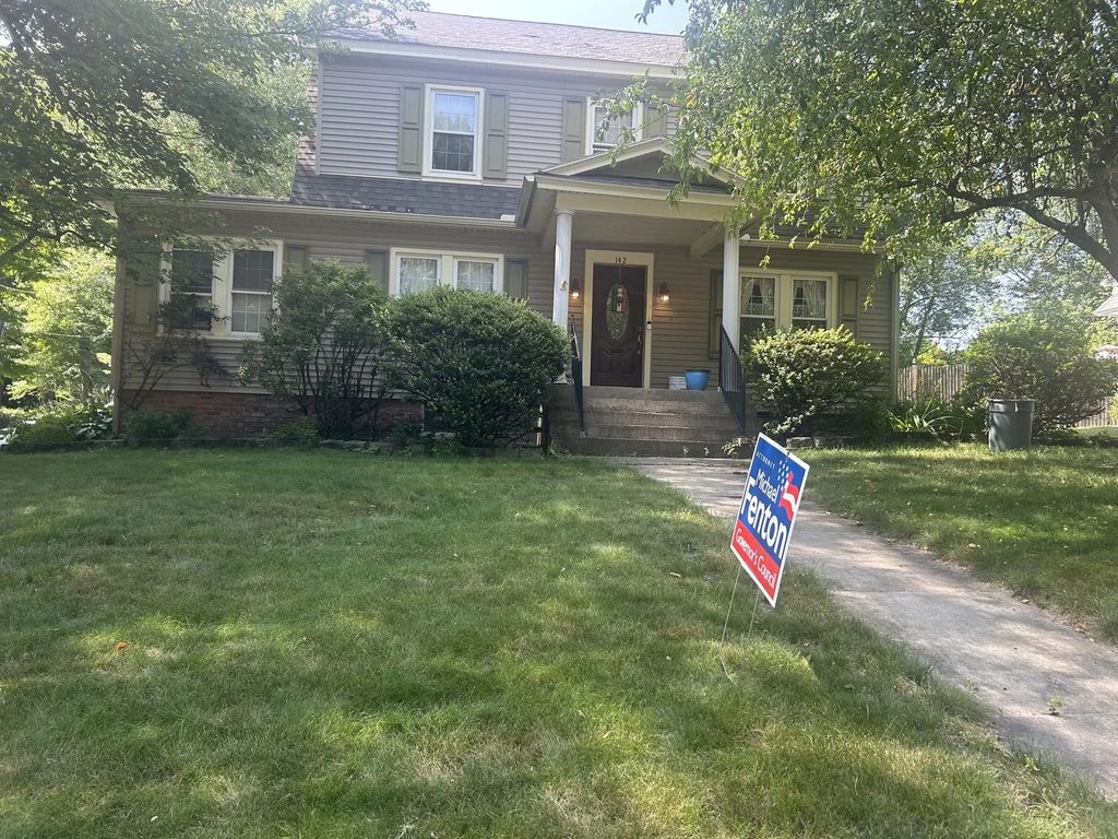 142 Springfield St, Springfield