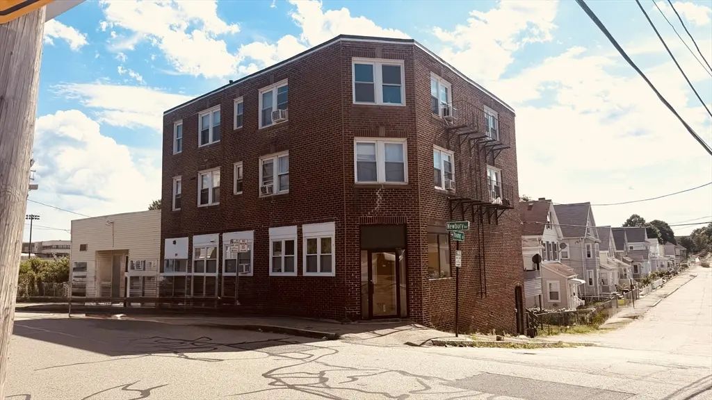 99 Newbury Ave, Quincy