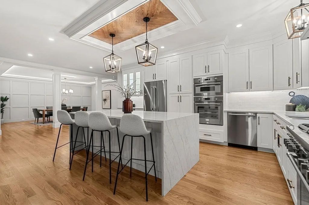 5 Four Acre Drive, Burlington