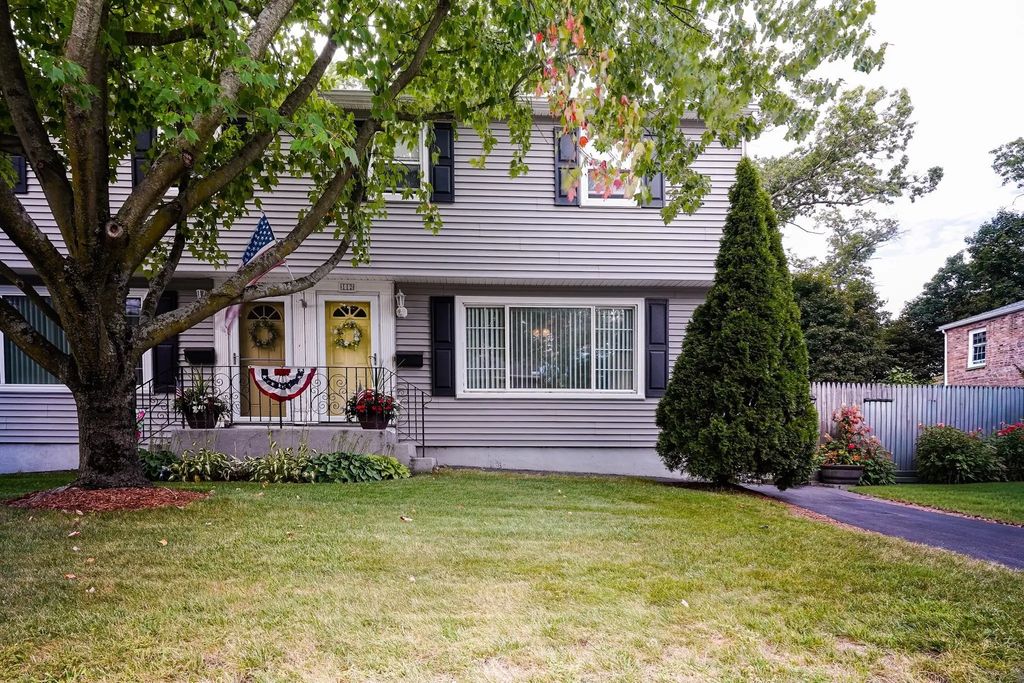 112 Hollis St #112, Lowell