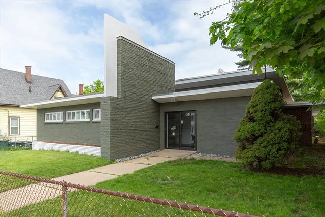 450 Hanover Street, Manchester