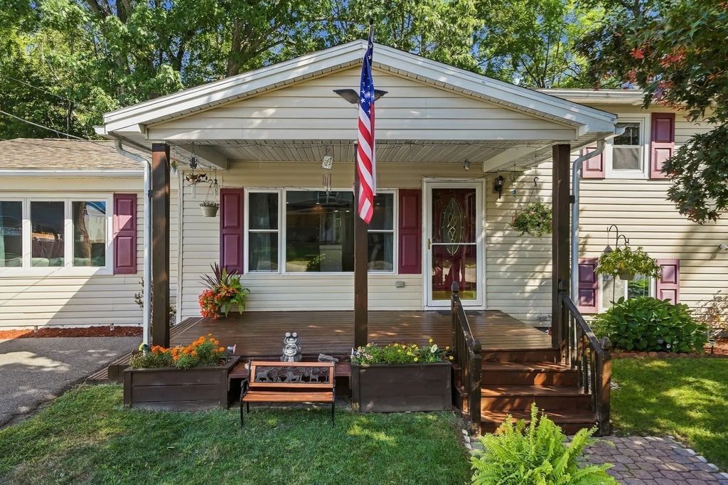 32 Alvin Street, Methuen