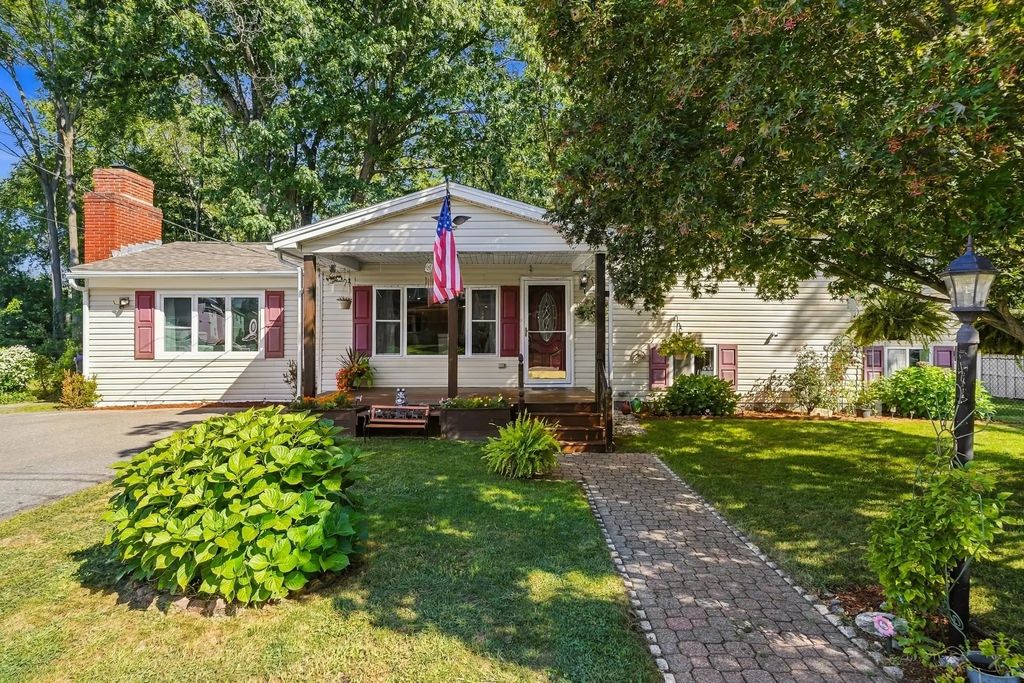 32 Alvin Street, Methuen