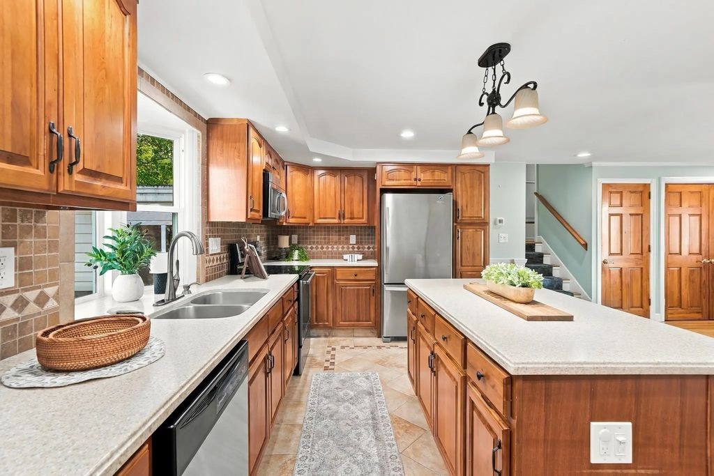 32 Alvin Street, Methuen